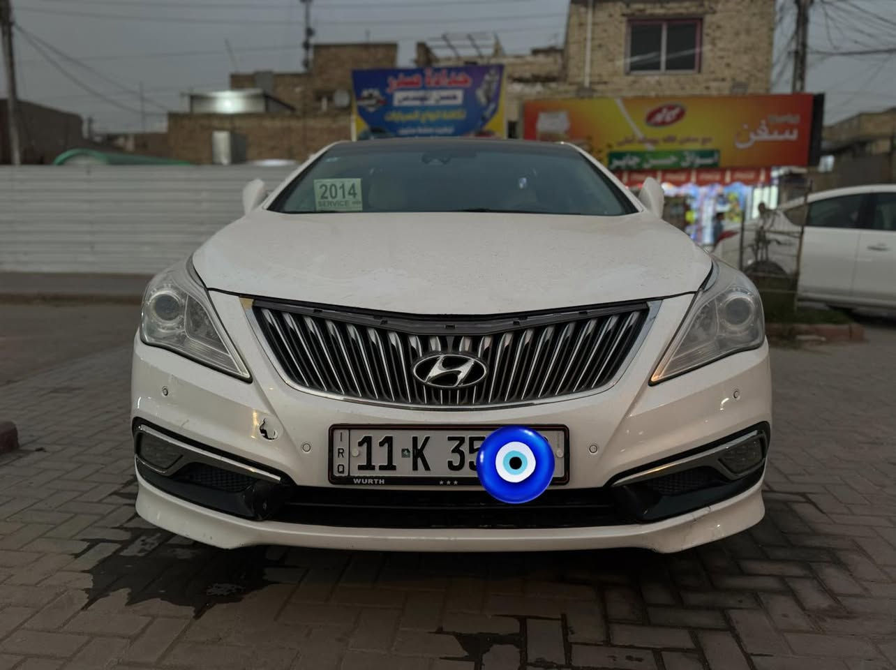 HYUNDA AziRA
2014 وارد كوري 
💥محرك (3300) ستة سلندر
فئة كراندر اعلى فئة بالازيرة 

🪐داخل لونين(ابيض _ اسود )🧿 

🪐ماشيه ( 175 ) الف كيلو 

🪐سياره فول مواصفات 

🪐سيارة بيها ( جاملغ خلفي عكس سايق صبغ + باب تبديل خلفي وره سكن مبدل وكالة شرط 

🪐سيارة جديد حيل حيلوة نضيفة

🪐سيارة داخل و خارج كل جديد

◽️مواصفات

🔹( بصمة -  بانورما _٣پردات بلاد - كشنات تتفيئة - كشن و ستيرن خزن -تبريد مركزي - حساس أمامي و خلفي - لايت ليد و زينون - شاشة تسلا أرقة نوع_مراية كهرباء _اشاير ترحيب )

بسميً السنويه بشرط تحويل 

سياره مابيها دينار مصرف كامل من كل نواحي

◽️نظافه ١٠٠٪؜ كامل سيرفس بدون نقص و بدون مصرف سياره اي نقص مابيه
◽️سعر 125 وبيهة مجال 

◽️موبايل📞☎️ __***********📲
