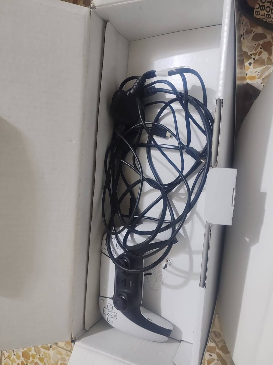 سلام عليكم  بلي ٥ سلم ١ تيرا  مستخدم جدا قليل نضيف شعرايه ممشخوط نسخه القرص مع كىارتونه وكامل غراضه  والويرات الاصليه
مع قرص فيفيا 26 جديد نسخه ال5 
مع يوبي اس 1500 مستخدم قليل  والكاىترون 
تجيني لللبيت وتجربهن وتفحصهن ونطيك ضمان شهر تطلع راضي مرضي 
السعر 800بي مجال قليل حك جيه 
مكاني بغداد حي الجهاد. معلومه .مابيع حاجه ابيع شلع


**إذا كنت صاحب هذا الإعلان وتريد حذفه لأي سبب، رجاءا أرسل رسالة إلى الدعم الفني**