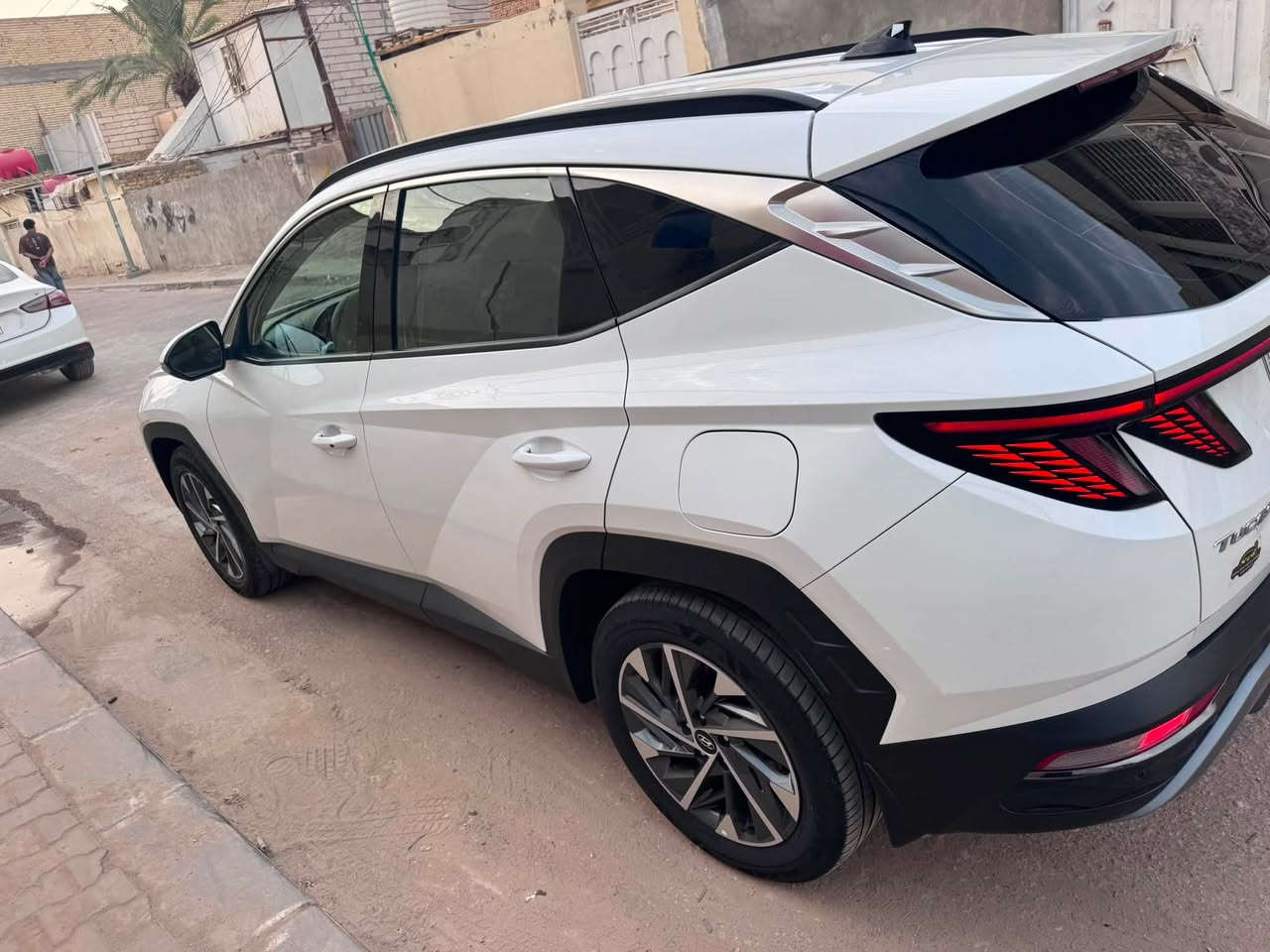 توسان 2021كفالة أربيل السعر ١٨٠وبيها مجال ***********
خليجي :ماشية ١١٠
