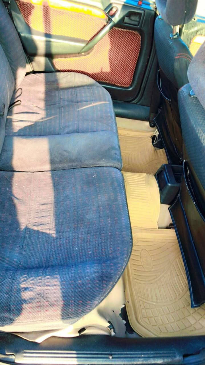 اوبل فكترا موديل 1993
مكينه20 سنويه ساقطه 
صاحبها موجود تحويل مباشر
السياره حلوه وكاعده يحتاجلها شويه شغلات بسيطها السياره عارضها ب28وبيها مجال للطيبين
***********
