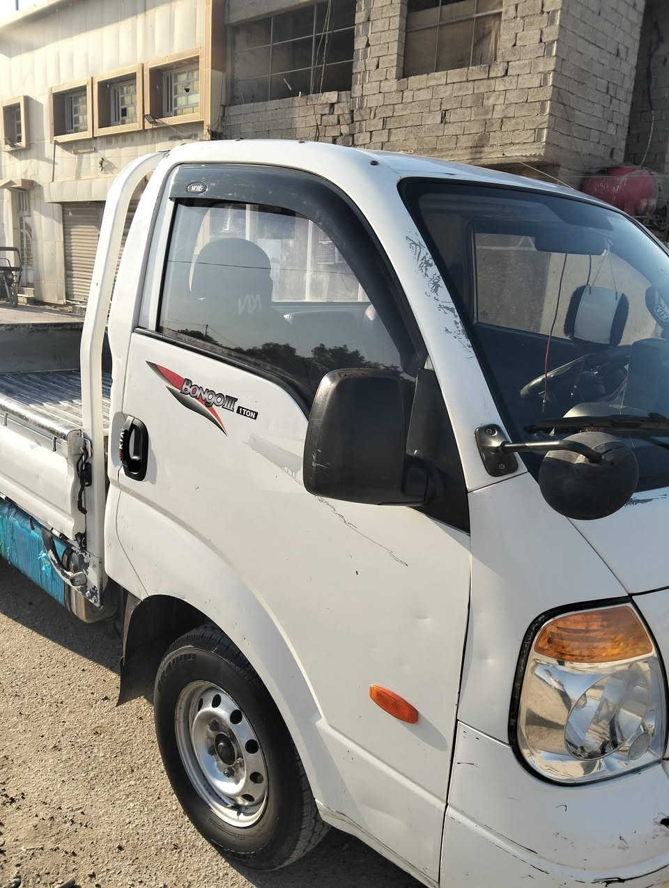 سلام عليكم
كيه موديل ٢٠٠٩
ادوات ادوات
محرك مسكر
مكينه وكير وحداديه كفاله سياره جاهزه 
تاير خلفي ١٣وا امامي ١٥ تانكي ابو ١٠٠
سياره بدون رقام 
مكان سياره بغداد ***********
سياره جاهزه دخوال جديد سعر ٤٥وابيه مجال
