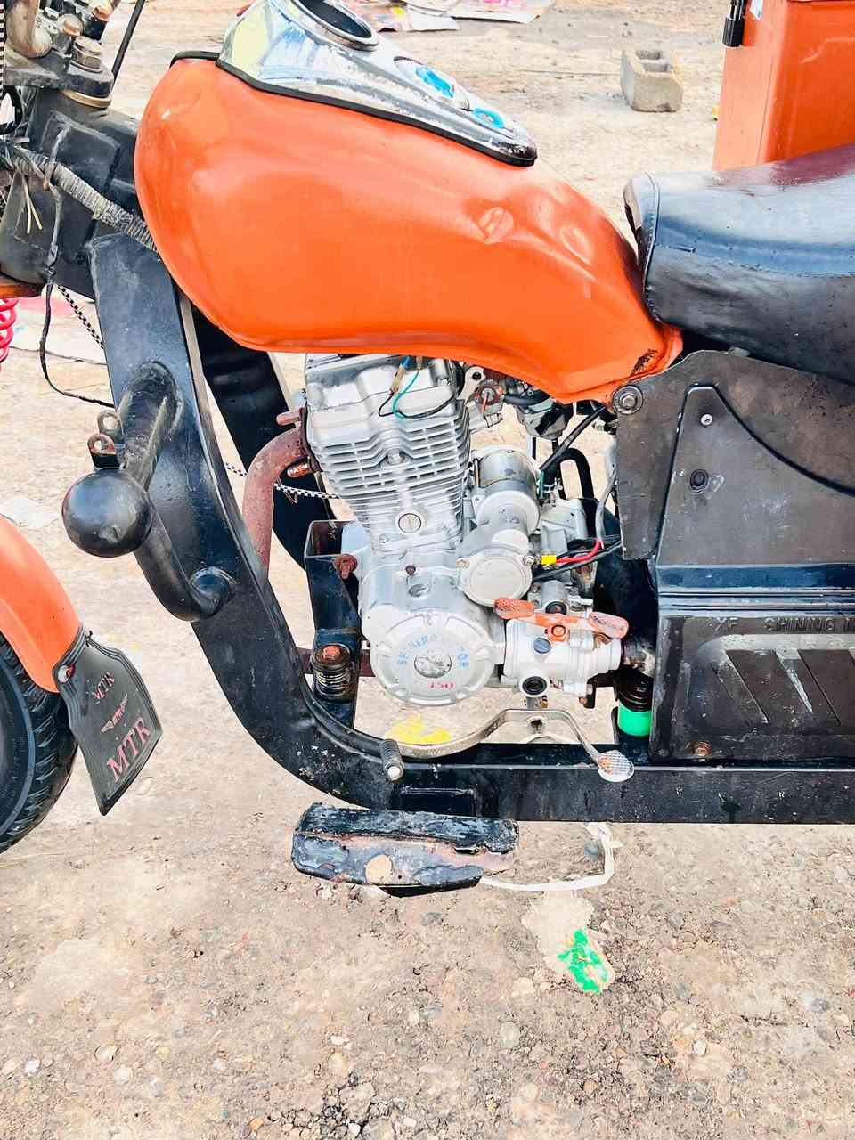 مكلف بل نشر السلام عليكم
يوجد ستوته جمره فحل للبيع 
اوراق مديل 18 
السعر 1700 بيه مجال 
العنوان البصره ناحيه النشوه 
قرب حقل مجنون النفطي التواصل على الرقم  ***********
