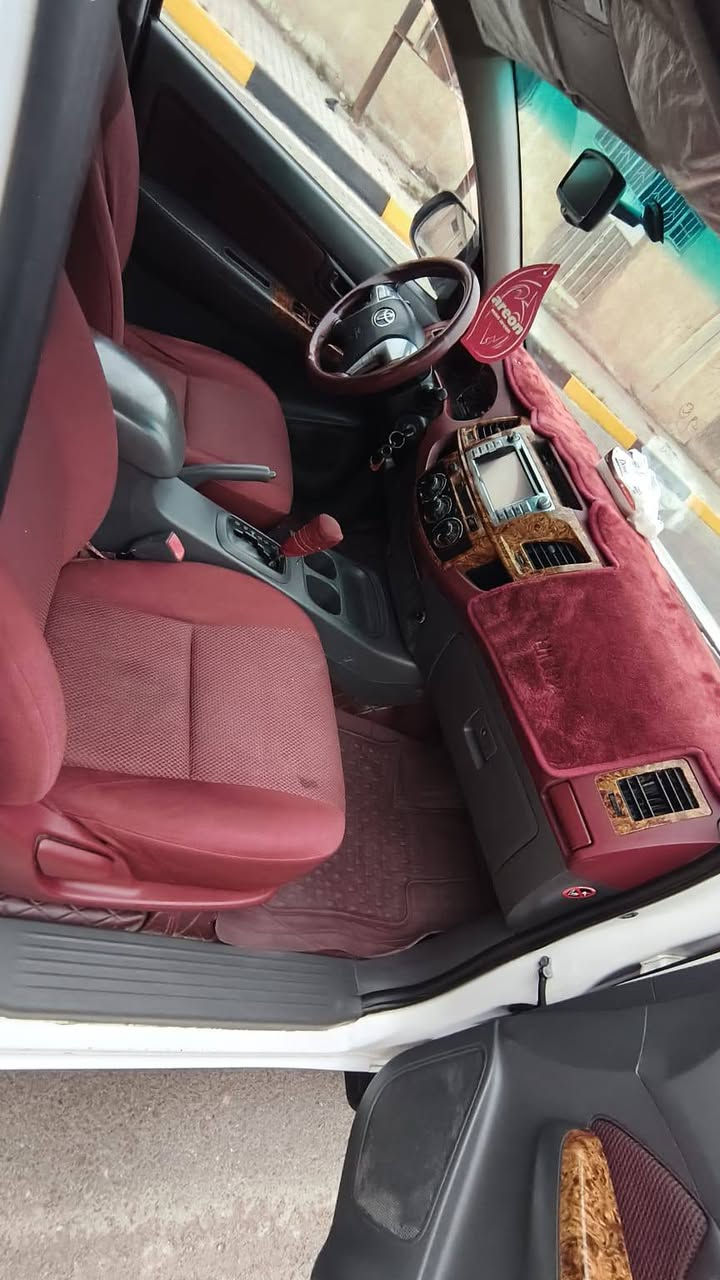 سلام عليكم للبيع بيكم تيوتا موديل 2015 رقم بغداد انكليزي سنويه بسمي سنويه مجدده تحويل مباشر كير اوتماتيك شاصي ١٩ كويتي السياره مكفولة عده بيه بنيد مبدل بلادي بدون دواخل شرط والسونار بل منشور بيه بارد مكانين كير مكينه ما مفتوحه شرط  صدر امامي وخلفي جديد تخم تاير جديد تبريد ثلج دوشمه جديده داخل ماروني ارضيه جلد تحكم استيرن اشاير بل مري ماشيه 227 الف حقيقي سياره جديده ومال جناي السعر 215 & و بيه مجال للشراي قليل رقم الهاتف
***********
***********‏‏‪ 📞
