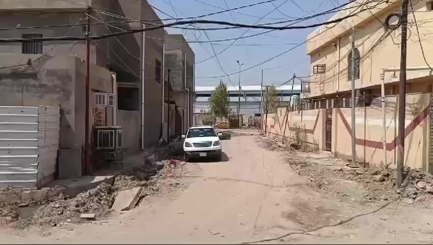 السلام عليكم 
بيت ركن
 طابقين بالفلاحية بداية شارع المسبح 
المساحة 140 واقع حال 180
التفاصيل بالفديو
السعر 117 بي مجال بسيط
***********
***********
م. التصوير للشارع قديم حاليا المنطقة بدت تكمل تبليط وفول خدمات
