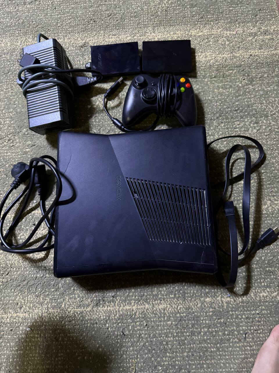 إكس بوكس 360 كامل ملحقات يجي ويا هاردين بيهن ألعاب سعر 120 بي مجال


**إذا كنت صاحب هذا الإعلان وتريد حذفه لأي سبب، رجاءا أرسل رسالة إلى الدعم الفني**