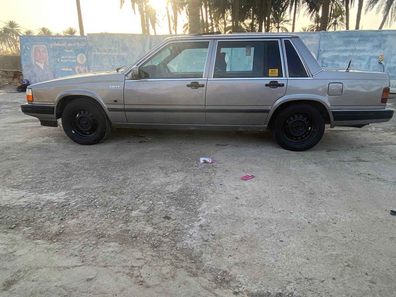 فالفو 740 موديل 86
كير محرك خير من الله 
بديهه يخبل احلى من الصور 
كير اوتو 
حداديه جديد
غرفه جديده 
اربعه جام كهرباء 
سلايت شغال فتحه 
تخم تاير 
السعر 42 مكان بابل الكفل ***********
