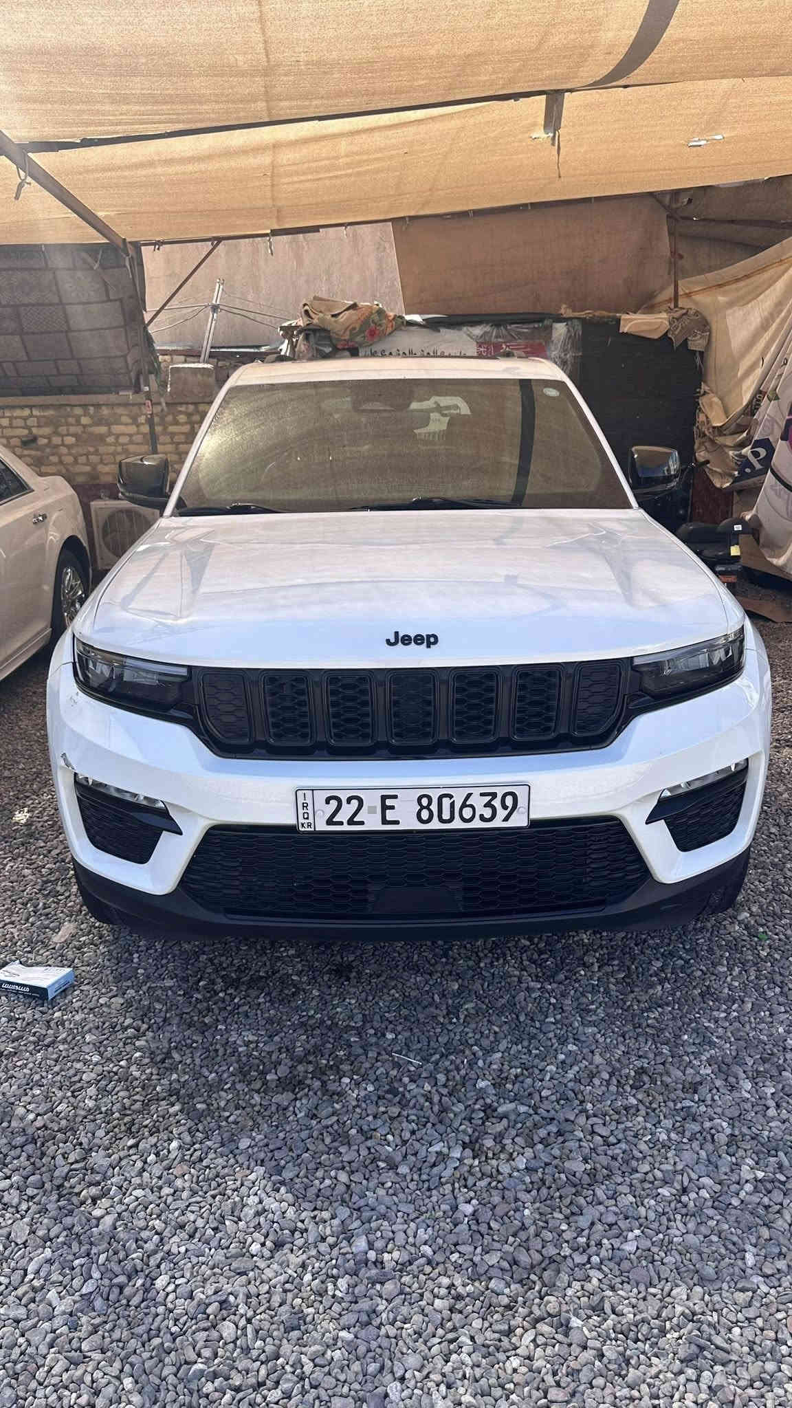 جيب كراند شيروكي التيتيود بلاك ادشن/موديل 2023خليجيه دواخل احمر /ماشيه 54الف كيلو متر / فتحه بلسقف رادار امامي/ مانع تصادم/ كشنات تدفئه وتبريد/ مانع مسار/محرك6 سلندر/ 5 راكب/ رقم اربيل/ تحذير النقطه عمياء/ كامره خلفيه/ تشتغل وطفي عند تقاطع ذاتي/ تحذير الخروج من مسار/ سياره بيها صبغ قليل كلش/ تخم تاير جديد/ سياره 
جديده حيل 
سعرها 380ورقه وبيها مجال 
مكان سياره في محافظة البصره
***********
سياره مغلفه نانو كلها
