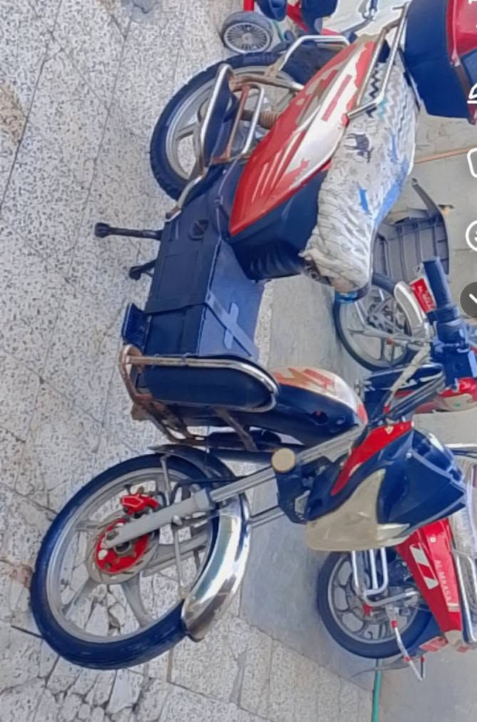 السلام عليكم ماطور شحن البيع نظيف والبطاريات على فحص السعر 250 بي مجال


**إذا كنت صاحب هذا الإعلان وتريد حذفه لأي سبب، رجاءا أرسل رسالة إلى الدعم الفني**