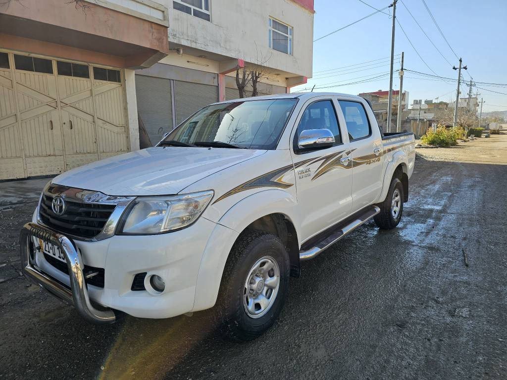 مرزیە 2015 دەبڵ اکسل اوتو ماتیک سە،نە وی 2030 بە ناو خومانە بی بویاغ سونە رە کە م دا ناوە مە کینە نەکراوە تە وە بەشرت دە نکو دوکە لی نیە 141هه زار روشتوە هەموکیانی لەسەردەقی شریکەیە سعر242کە لا توزی مە جال هه یە
***********
***********
تیوتا هایلوکس 2015فورویل توماتیک سنویە لحد2030بسمنا بدون سبخ سونر بها ماشی 141الف کیرمحرک مامفتوح کل شرط سعر 242ورق مجال بسیت شمشمل, السليمانية
