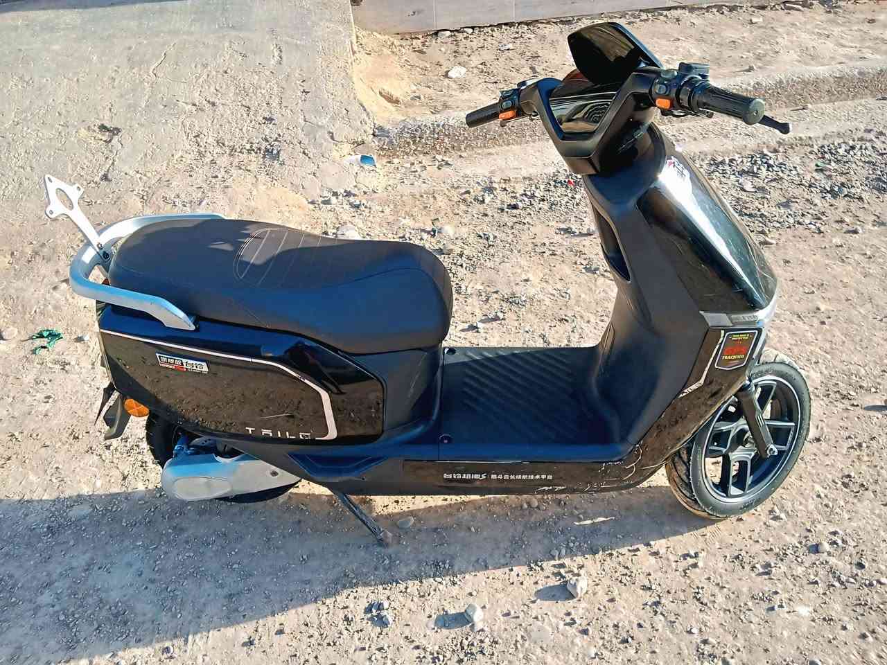 دراجه شحن TAlLG  للبيع او مراوس بدراجه بانزين   واتساب ***********
