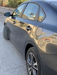 كيا فورتي  موديل 2024  رقم اربيل فحص وهزه جديد باسمي  محرك 2000 دوش ال...