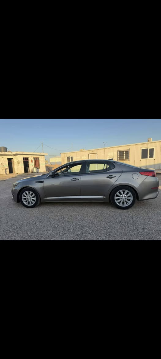 السلام عليكم
اوبتما امريكي ٢٠١٥ 
السياره باسمي تحويل ثاني يوم
حادثها مرفق بلمنشور 
بيها جاملغ  خلفي صبغ 
وشبر ونص بلبنيد ع طول 
والباب الخلفي ع يمين معدل ع بارد
السعر ١١٨ وبي مجال قليل 
مكاني بغداد رمادي 
***********
