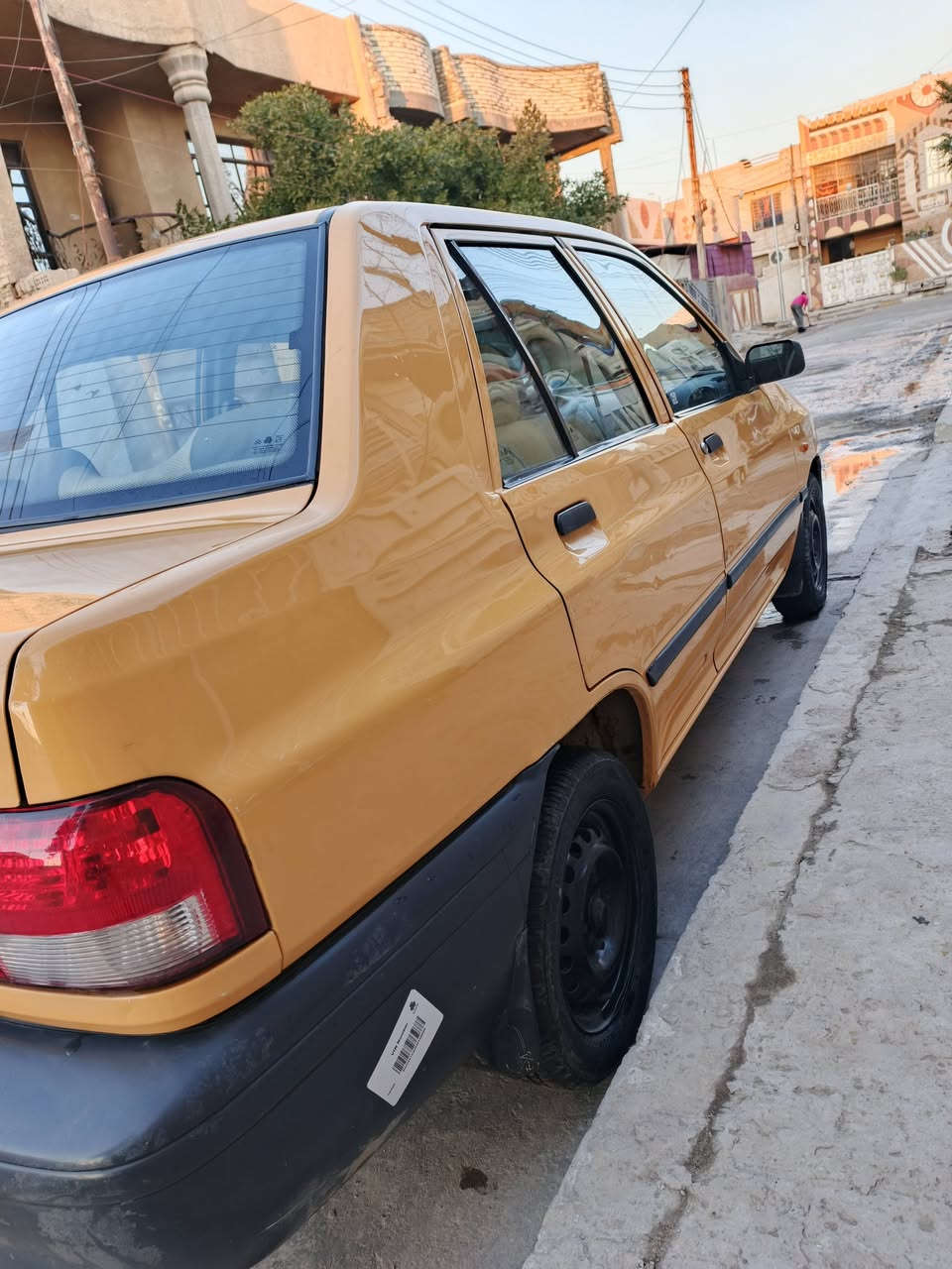 سايبه 2016رقم بغداد انكليزي
مصفره هيئه وغرامات
تحويل مباشر
سنويه لغاية 2030
مكفوله من ضربه وصبغ وتبديل كفاله 
كير مكينه مكفولات 
شواصي مكفولات  
بدون اي خياسات 
مسجل شغال 
تدفئه تبريد شغال 
كهربائيات كلها شغاله مانقصها اي شي 
السعر 40 وبيها مجال بسيط
مكاني الزعفرانية ***********
