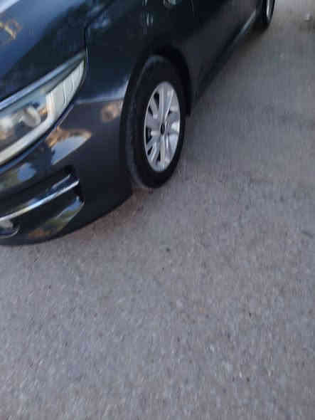 السلام عليكم كيا اوبتيمه ٢٠١٦ رقم بغداد الدولي محرك ٢٤٠٠ حداديه تخم تاير تبريد سياره جاهزه سياره بيه ٣ قطع صبغ بدون دواخل السعر  110 وبيه مجال شراي ***********
