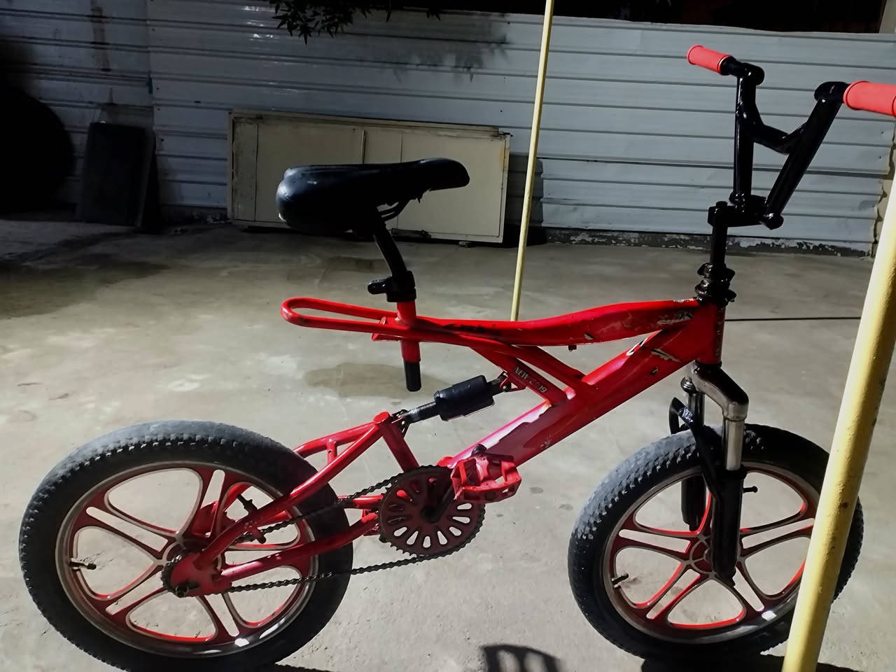 bmx للبيع ب 95 الف. و بي مجال
الدبلات فول
زنجيل جديد
جوابه جديده
بريك منه و بيه 
كبال عينك عجبك اشتري ❤


**إذا كنت صاحب هذا الإعلان وتريد حذفه لأي سبب، رجاءا أرسل رسالة إلى الدعم الفني**