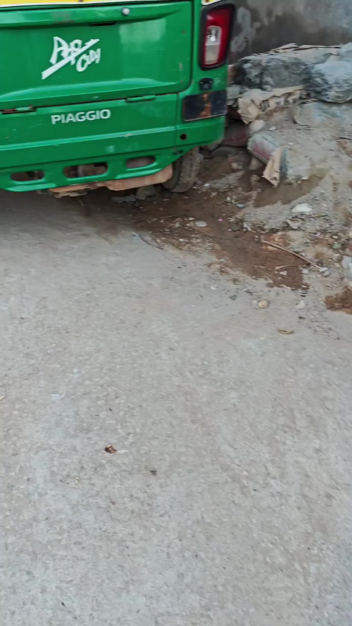 سلام عليكم البيت البيع المساحه120متر 
مامتواجد على خاص فقط تصال ***********
