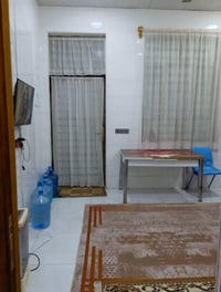 خوان للبيع بيت بالثوره مساحه ١٦٥ طابقين طابق الول كامل وطابق الثاني عو...