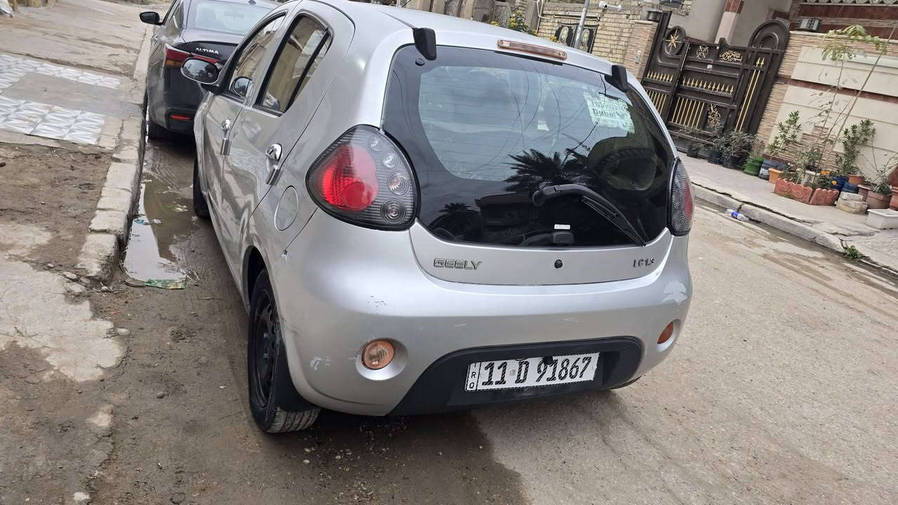 2012       ( 48 ورقة )
ماشية 85 الف ... بدون ضربة
***********
