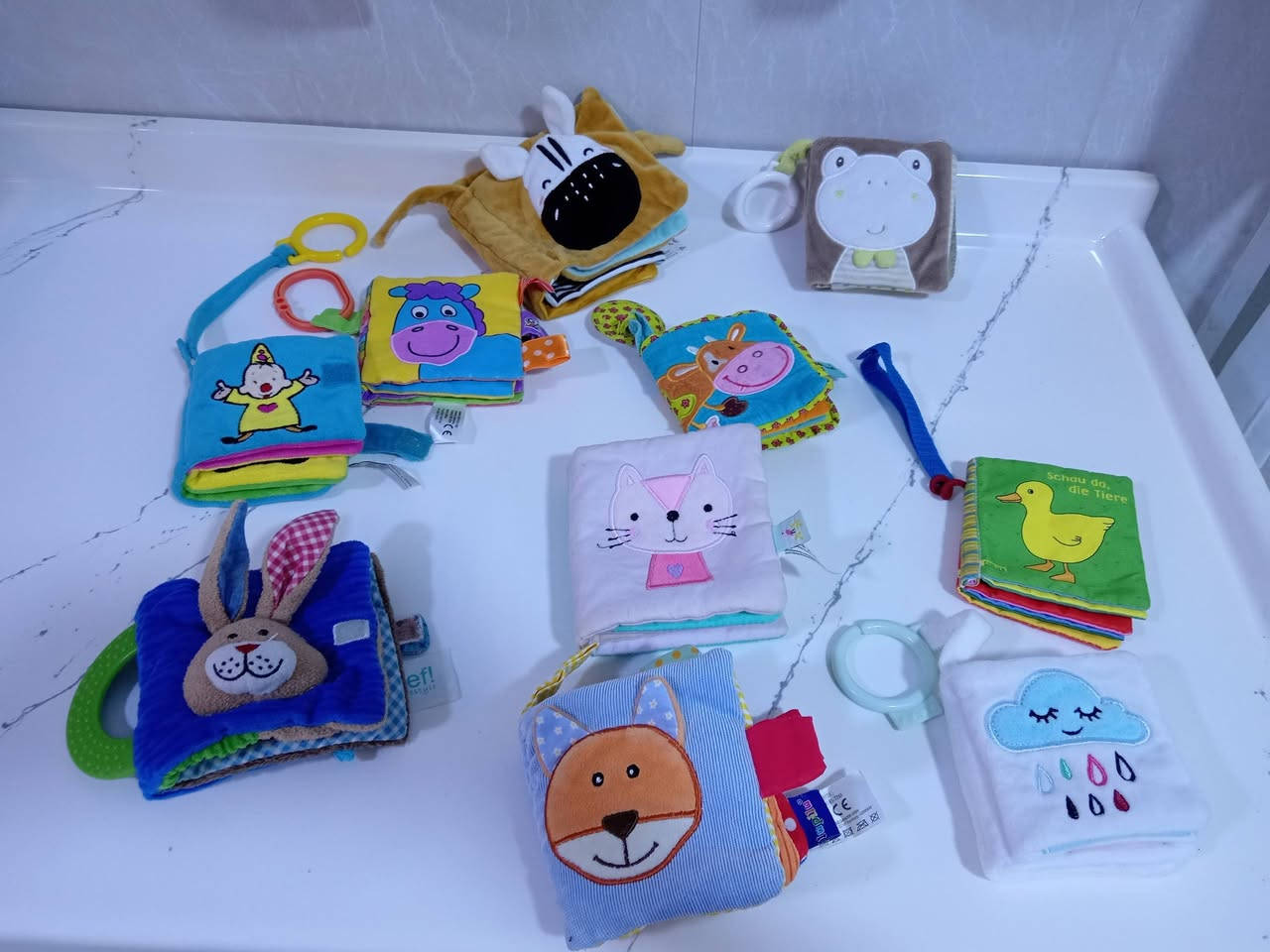 مرحبا مترفر العاب اطفال حديثي ولادة خرخاشات وتعليقات مع أصوات والعاب ودفاتر تعليمية للاطفال 
https://www.instagram.com/zuhooralsabah?igsh=Z2VwNGRzMXBicW5y
حساب الانستا متوفر كل مستلزمات واحتياجات الأم والطفل واهلا وسهلا بالكل 🌹🫶🏻❤️


**إذا كنت صاحب هذا الإعلان وتريد حذفه لأي سبب، رجاءا أرسل رسالة إلى الدعم الفني**