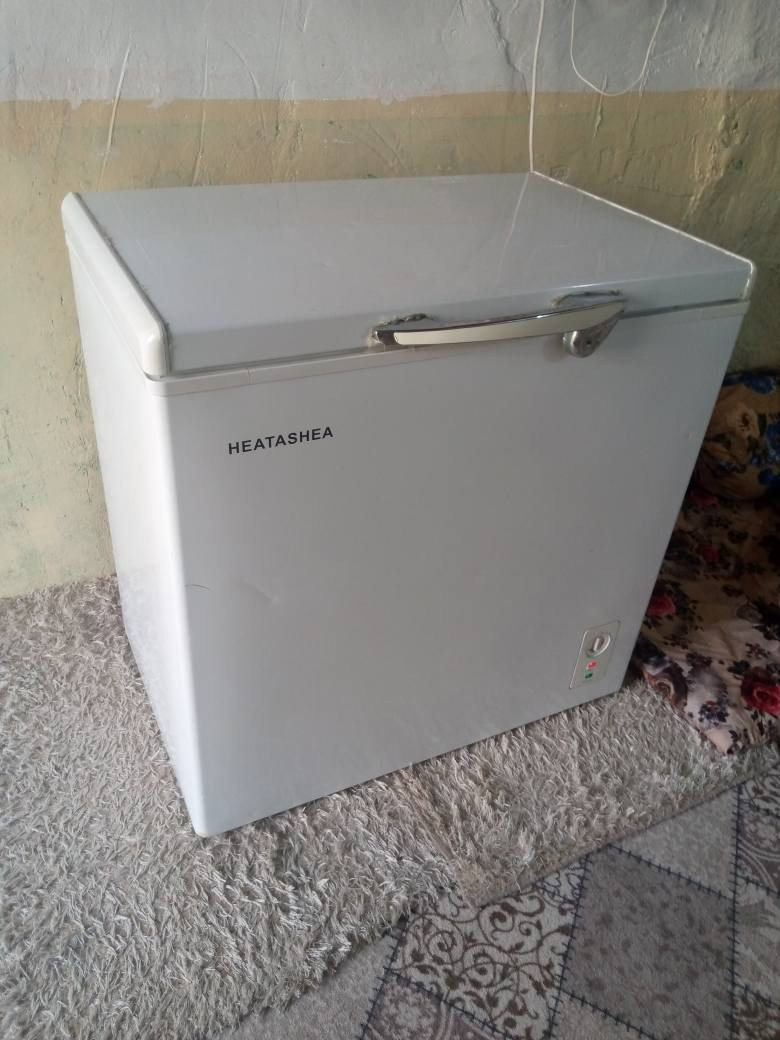 مجمده هيتاشي شرط وضمان حيل جديده يرهم مراوس بأي حاجه والعنده هم نشتري عاطل شغال *********** كركوك, العراق
