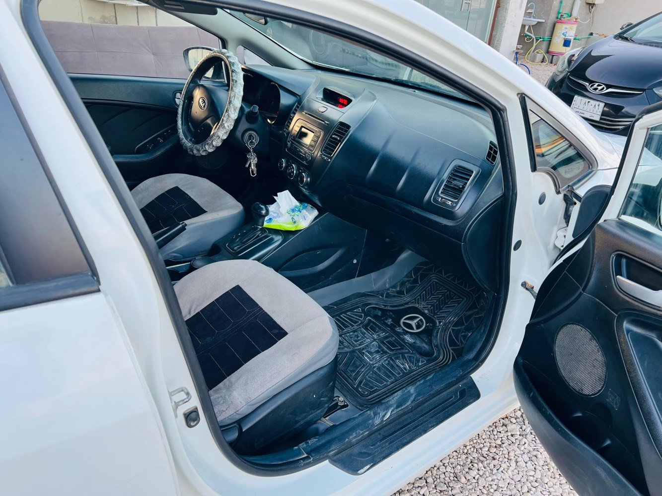 العنوان كربلاء الحسينيه
ابيع احزام 
السياره ب اسمي
