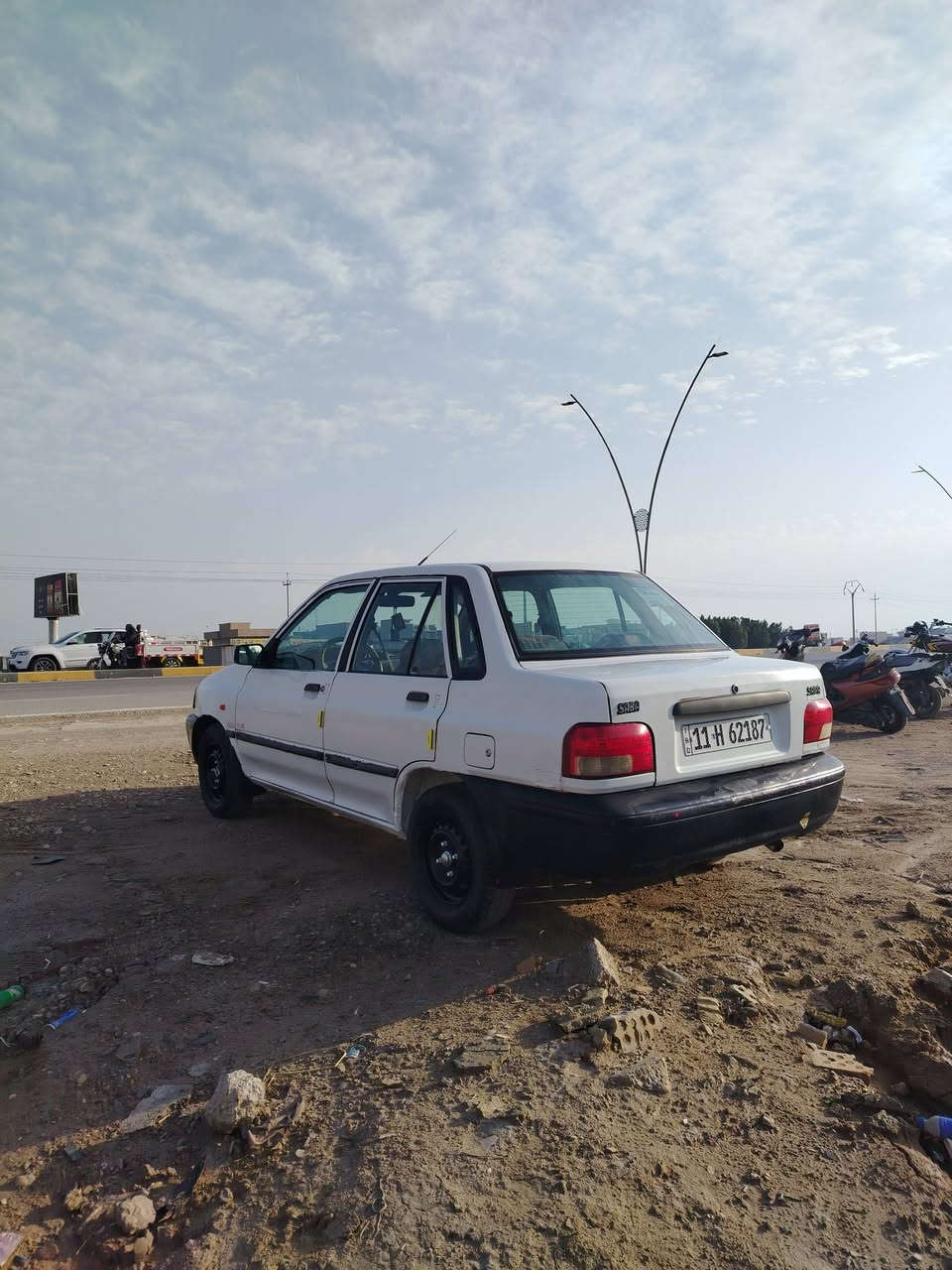 سلام عليكم سايبا موديل 2010 مكفوله خير من الله تخم تاير صدر امامي خلفي سياره متعوب عليه مال بيت مكينه كير خير من الله تبريد شغال كله كامله السعر 37 وبيه مجال  مكان ديالى خالص ***********
