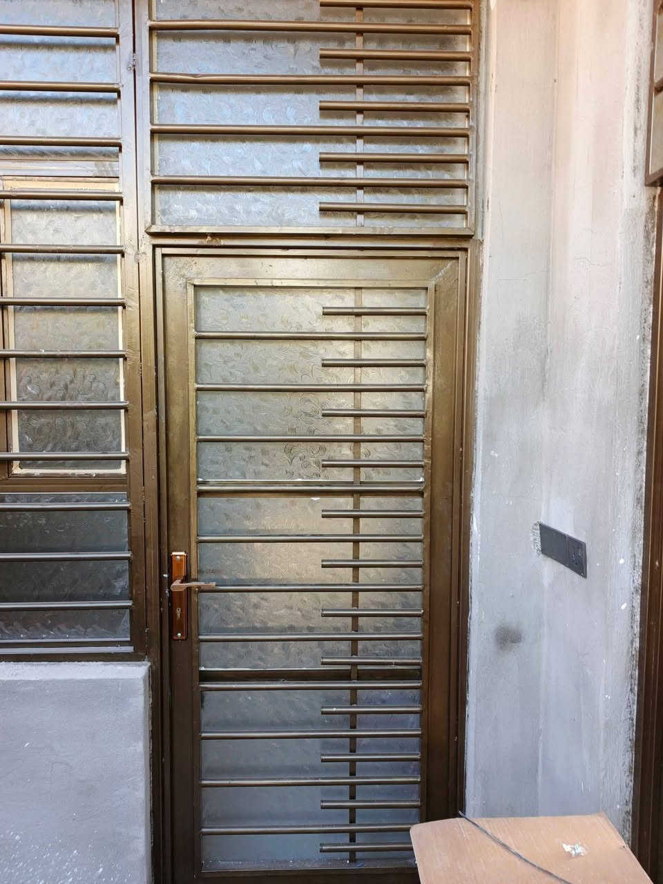 سلام عليكم متابعينا الكرام تحيه الى حضرة الادمن المحترم جانب من اعمالنه عمل جبس بورد سعر المتر بس عمل 10 كرزته وعمل لحد الصبغ 20  صبغ الداخل المتر 3000 بالاضافه الى صبغ الواجهيات ولحديد بأسعار مناسبه بابل لتواصل وات ساب  ***********واتساب ***********
