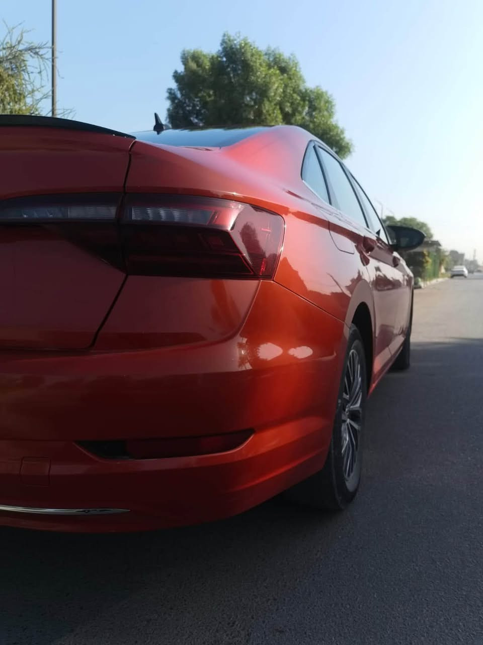 السلام عليكم ورحمة اللّٰه وبركاته
فولكس واكن جيتا ( بيع او مراوس )

Volkswagen Jetta 2020 U

السعر 143

حادث بنيد فقط ومصلح نفسه موصفات ...

.... .....S..

لون مميز ومتغير في الظل إلى لونين مشمشي برتقالي

رقم أربيل 

ماشي 80  مايل وقابل للزياده 

  

1- محرك 1400 تيربو Turbo تسارع مخيف

3 كير اوتو + عادي اس S

Bluetooth شاشة - 4

5 - شاشة اعطال عرض الإشعارات

6 - كامره نظام النقطه العمياء

7 - إطفاء ذاتي عند التوقف

8 - حساسات توقف ذاتي

9 - فول رادارات جانبي + كروز سرعه 

10- ويل 17 بلادي : تايرات جديد + سياره عليها ادامه عامه متصرف عليها الف دينار .. 

 رقم الهاتف  . *********** . مكان كركوك شارع القدس .
