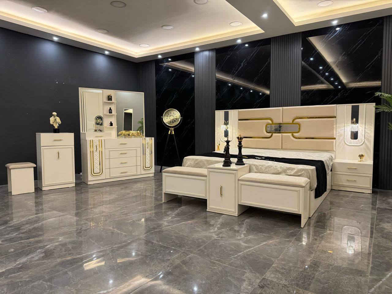 تقدم لكم مجموعة الزيادي أحدث موديلات غرف النوم بتصاميم عصرية تجمع بين الفخامة، الجودة، والعملية. تفاصيل أنيقة، ألوان راقية، وتشطيبات مميزة تمنح منزلك لمسة من الجمال والرقي 💫

*موديل ايطاليا  المودرن*

*10 قطع *        
   
*كنتور ملحق 335*

* ضهر بلوك *

* برغي وچوي حديد*
  
*سرير  مخزن*

*شغل درجه اولى *

⚠️ ملاحظة: البيع بالنقد فقط 🚫

📲 راسلنا الأن وأحصل على كافة التفاصيل 
للااستفسار مراسله الصفحه او تصال📞
***********
