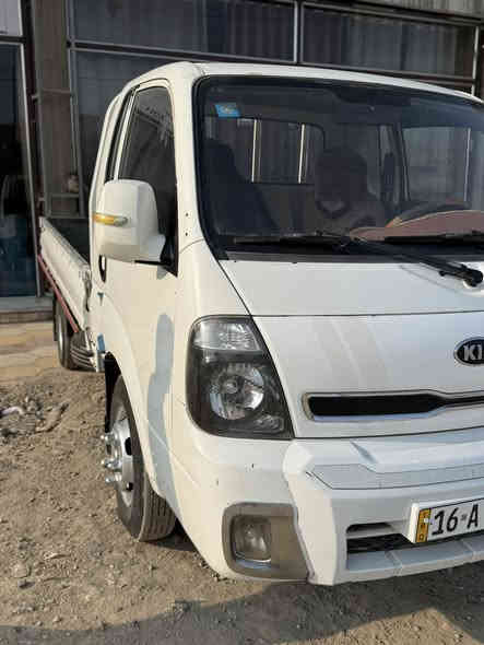 السلام عليكم اخوان كيا فحل للبيع فقط 
موديل 2014 رقم قادسيه انكليزي بااسم جيراني كبل اواجهك ويا
محرك4000 مفتوح تحويره 14 استد 27 تانكي محور 100
سياره مكفوله من ضربه شاصي ورقم شاصي مكفول 
سياره جاهزه للعمل 
السعر118 وبي مجال
المكان حله مركز المدينه
***********
