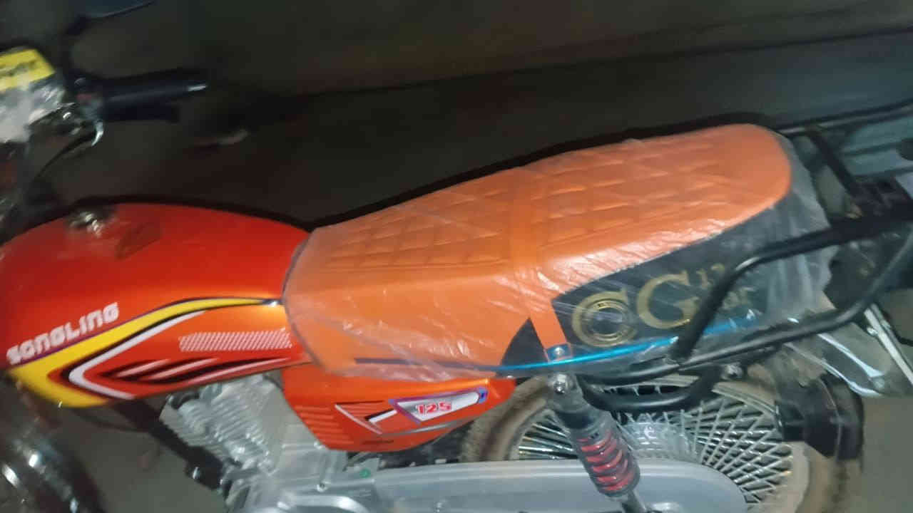 سلام عليكم دراجه موديل 2026 بعدهئ بلجيز دراجه خير من الله ما ماشيه هواي محرك خير من الله العنوان خان بني سعد سعر 900 بيهئ مجال حك جيه رقم الهاتف ***********
