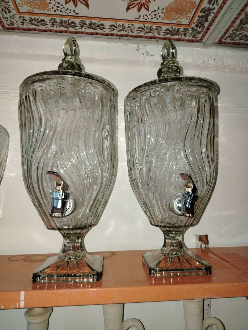 حوّل بيتك إلى لوحة فنية مع تشكيلتنا الجديدة! ✨
لأن التفاصيل هي اللي بتصنع الفرق، جبنا لك مجموعة ديكورات تجمع بين الفخامة العصرية والأصالة التراثية. 🏠💎
تجدون لدينا في الكولكشن الجديد:
🐎 ركن الفخامة: تماثيل خيول وأسود ذهبية وقواعد ملكية تليق بالمجالس والصالونات الكبيرة.
🪴 ركن الأناقة: أحواض زرع (رخامي ومضلع) بتصاميم "مودرن" تناسب كل زوايا البيت.
🛋️ ركن الراحة: بوفات (مقاعد) وتصاميم قماشية بلمسات تراثية دافئة تعطي روحاً للمكان.
🏺 ركن الزجاج والسيراميك: فازات لولبية، وردات جبسية، ومرطبانات تخزين أنيقة تجمع بين الزينة والاستخدام اليومي.
✅ خامات عالية الجودة
✅ تصاميم حصرية ونادرة
✅ أسعار تناسب الجميع
📍 الموقع: [النجف الاشرف مشخاب قرب القدس]
📞 للاستفسار أو الطلب: [***********]
توصيل متوفر لجميع المناطق! 🚚
