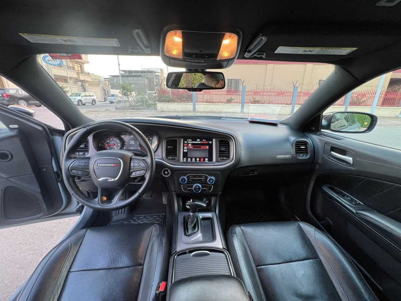 سلام عليكم من وخصت لادمن بيع او مرارس
لون مميز سموك
دوج جارجر 2021 رقم سلمانيه تحويل او وكاله
وارد امريكي حادث جاملغ وباب بدون دواخل بدون ارباك
ستعمال شخصي 
ماشيه ٥٤ ميل
مكينه ٣٦٠٠ توويل
مواصفات SXTبلاص فوووول 
كشنات جلد 
خزن ميمور
ستيرن كهربائي
حاس خلفي 
نقطه عماء 
كشن كهربائي تدفئه تبريد
كامره خلفيه
رادار بالمرء
هيتر بالمرء
شاشه كاربلي
جاهزه من كلي نواحي
العنون البصره
مكلف بالنشر
***********
٠٠٠٠٠٠٠٠٠٠٠٠٠٠٠٠٠٠٠٠
***********
