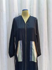 ٣٥ عباية • خليجية • تواصل خاص