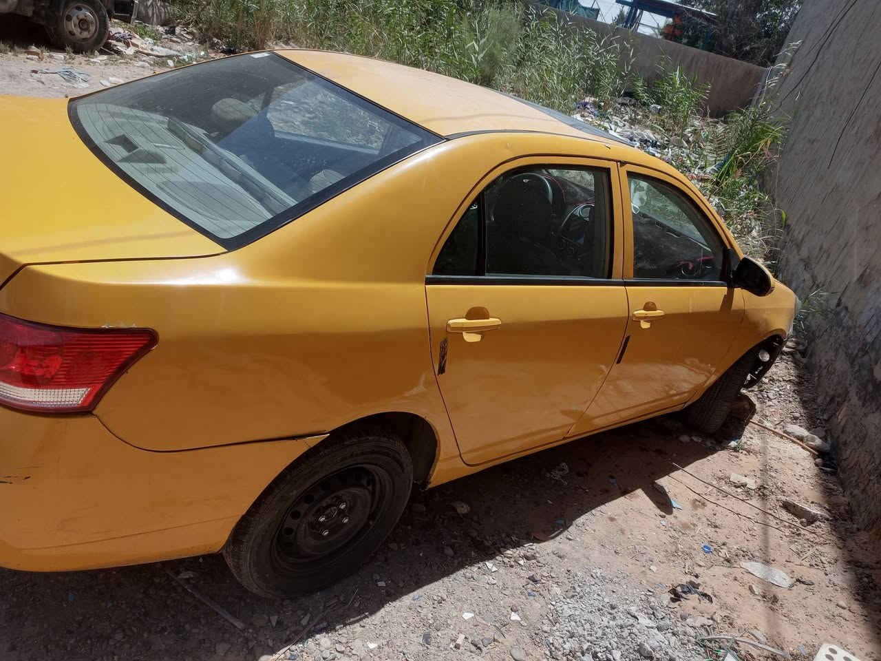 سلام عليكم
سياره byd جي ٣

 موديل ١٦

رقم بغَداد انكليزي 

هيئة وغرامات مصفرة

سيارة نظيفة

مكاني بغَداد الكمالية

***********
السعر ٤٣ وبيها مجال
