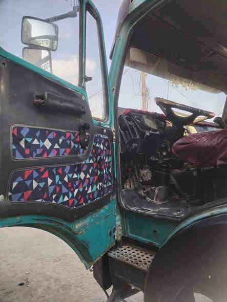 الديوانية الحمزة الشرقي
مكلف بالنشر اتصل وبيك خير ودلل
***********
