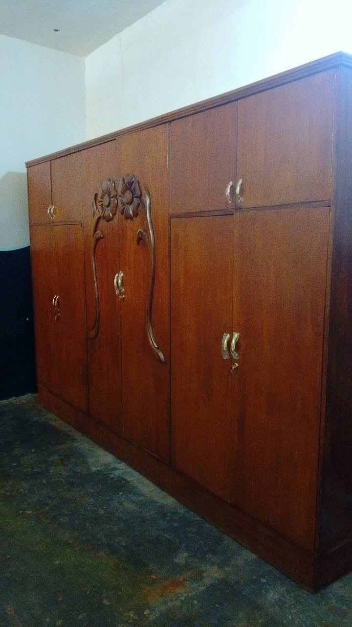 يوجد كناتير للبيع العنوان الكرابلة قرب دائرة ناحية الكرابلة الاستفسار ***********
