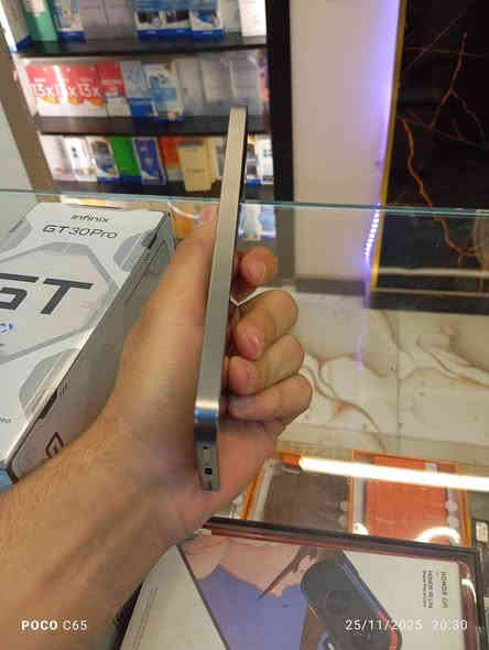 جي تي 30 برو
الذاكرة 256
الجهاز نضيف مكفول مامفتوح مامصلح كامل ملحقات 
السعر 260
مكاني بغداد 
***********
