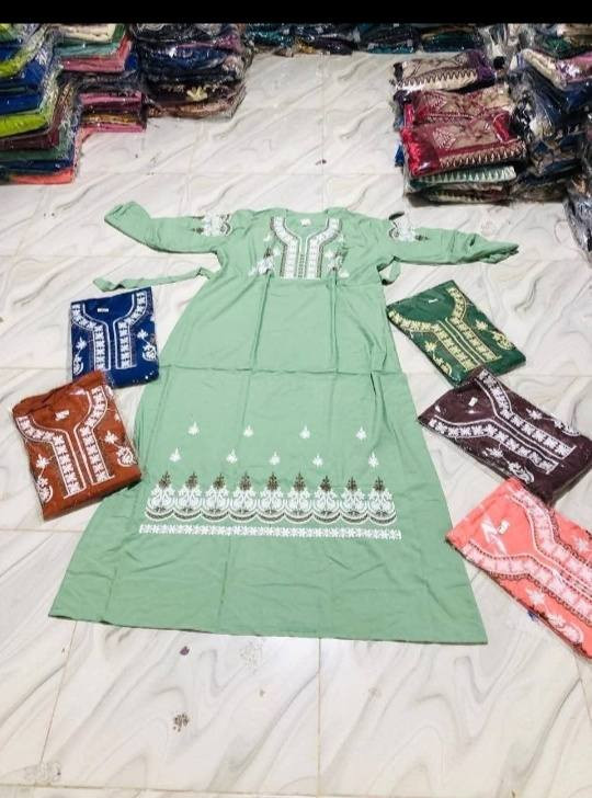 الجديد و بأقل الاسعار العبايات المراسي  مش هقولك ب 300 ولا ب 250ولا ب 200 لا اقل بكتييير اسألي عن السعر و انتي الكسبانه😍🔥💸جمله من 3قطع


**إذا كنت صاحب هذا الإعلان وتريد حذفه لأي سبب، رجاءا أرسل رسالة إلى الدعم الفني**