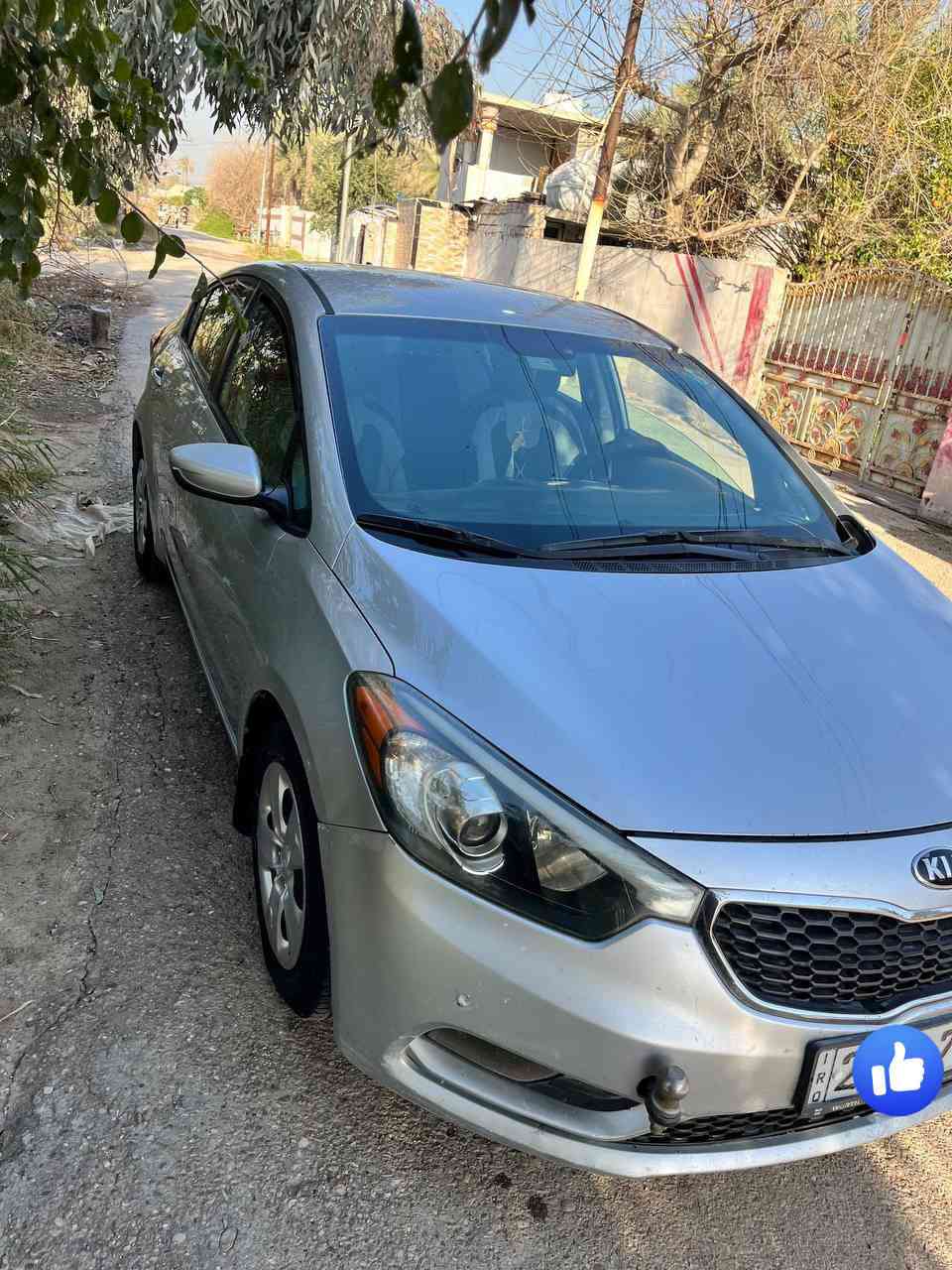 ياالله السلام عليكم اخوان فورتي موديل 2016محرك 1800دوش خير من الله بلادي  اخوان
( كير عادي) بلادي 6نمر السياراة على وضع الشركة  وارد امريكي  ضرردعامية أمامية بدون دواخل.   رقم دولي وبسمي هزة جديدة مشروع وطني و  سعر السيارة 100  مكان ديالى بعقوبة  بيه صبغ على كد شبر بالباب الأمامية وبدون دواخل فقط رش السونار مرفق بالصور  ***********
***********
