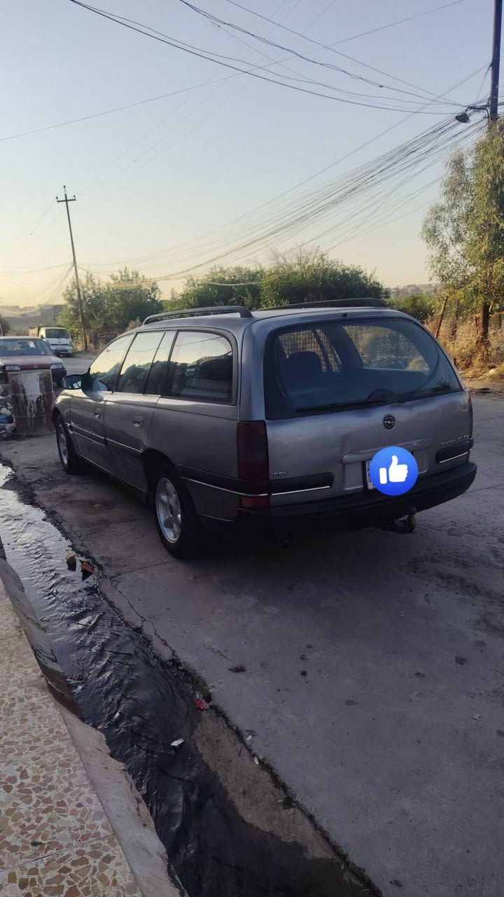 سياره للبيع اوميكا بزون استيشان الرقم للسفسار ***********
