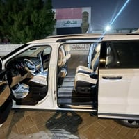 كيا كرنفال موديل ٢٠٢٣ فول ١/١ ماعده الفتحه وارد كوري ٧ راكب  ماشيه ٤٢ ...