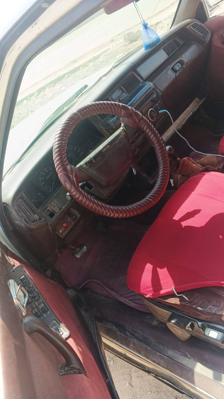 السلام عليكم سيدان 91 شرطه تحويل مكينه جير شرط باحزان صبغ السعر 35 وبيها مجال للشرا***********
