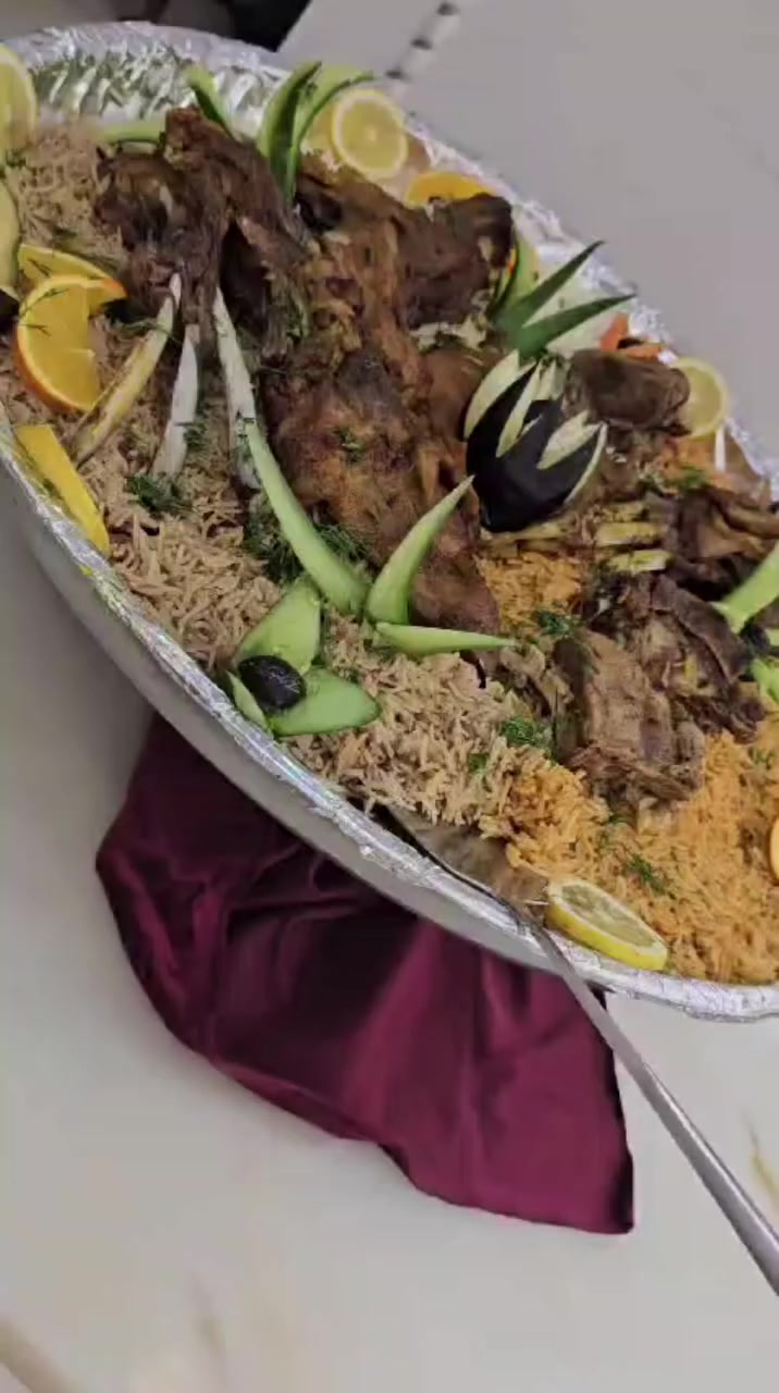 شيف شرقي/
 وغربي /وبارد
/ متفرغ/ للعمل /***********/حالينا
شيف  مرتضى  #
ملاحضه [لي محتاج كادر كامل متواجد ]
