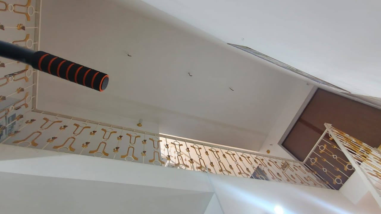 بيت ١٠٠متر ميلاد حولي قريب على شارع ٣٠ الأول مال السوك  طابقين فول درجه اولى كونكريت مسلح دبل فاليوم بناء جناي  السعر ١٢٠ مليون وبيه مجال ***********
