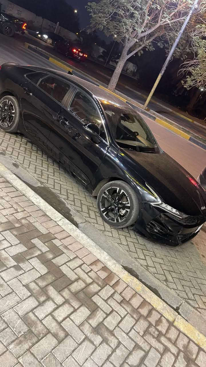بيع مستعجل
موديل 2024

Kia K5 gt -line 

ماشيه 48 الف 

مواصفات السياره : 

1- بصمه أبواب و تشغيل عن بعد 

2- كشن ألسائق كهرباء 

3- شاشه كبيره 

4- لد نهاري 

5- ويل كب 18 

6- شاشه عرض أعطال بالدشبول 

7- كروز سرعه ذكي ( مثبت سرعه) 

8- كشنات تدفئة 

9- سايد بريك كهربائي 

10- GPS 

11- صندوق كهرباء 

12- قيادة ذاتيه 

13- شاحن واير ليس 

14- تحديد مسار 

15- مخارج شحن امامي و خلفي 2 

16- داخل احمر ) 

17- جام اوتو السائق 

18- مانع أنزلاق 

19- كامره دواره 

20- حجم ألمحرك 1600 توربو 

(حادث ألسياره جاملغ وبنيد   سعر السياره 153 للأستفسار  *********** السياره كلش جديده واحلى من الصور المكان بغداد
