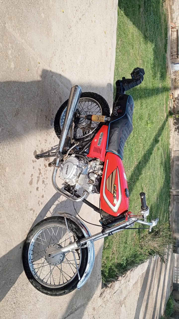 سلام عليكم البيع تعميره 25 اوراق سكنر لاتبخير ولاتنقيص سعر600وبيه مجال اذا اكو مراوس بكامل


**إذا كنت صاحب هذا الإعلان وتريد حذفه لأي سبب، رجاءا أرسل رسالة إلى الدعم الفني**