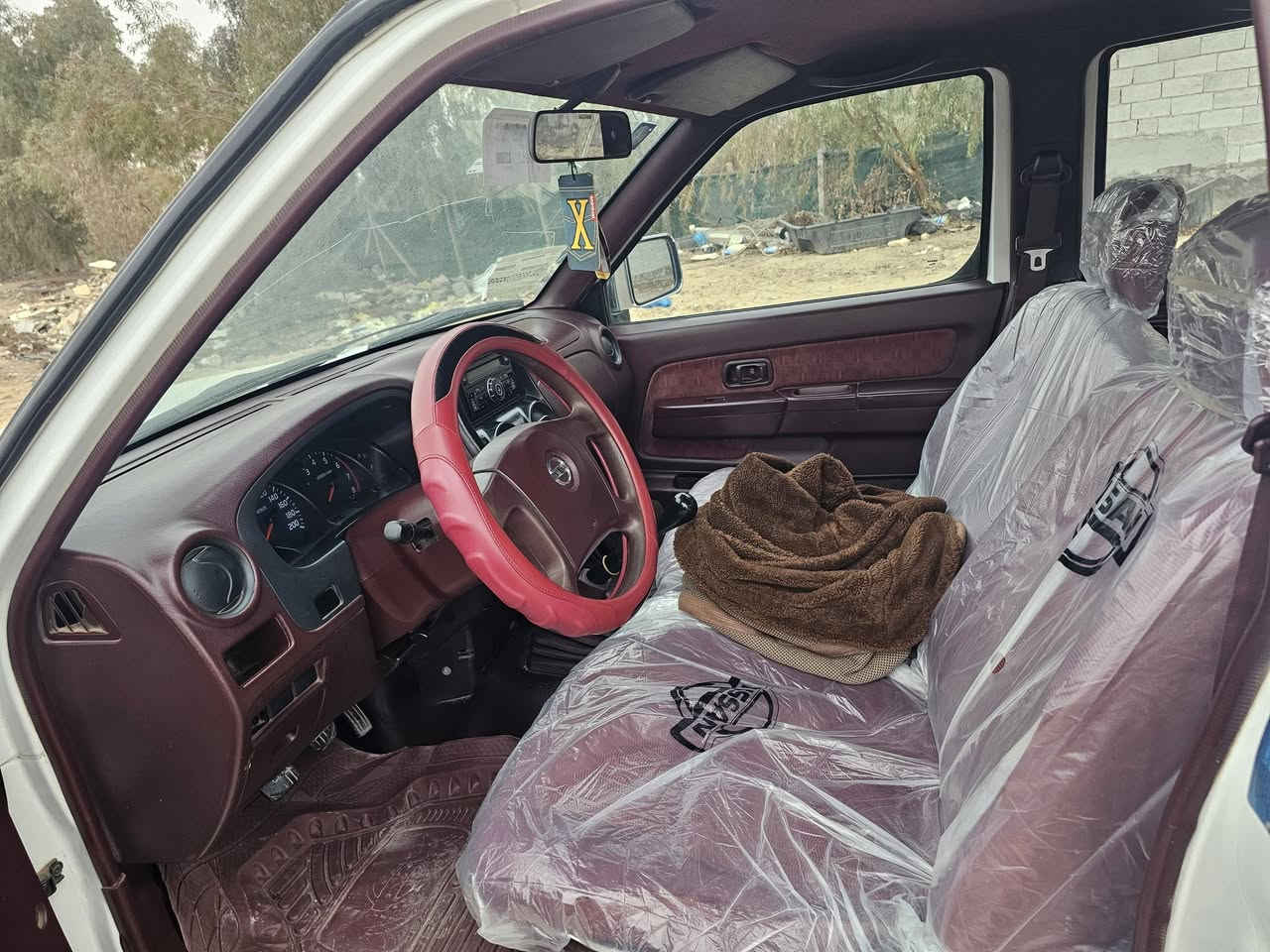 نيسان مديل 14 كفاله عامه
السياره جديدة مكينة كير شرط بلاد 

رقم واسط انكليزي سنويه لل 30

العنوان ديوانيه السعر 147 رقم الهاتف 

***********
