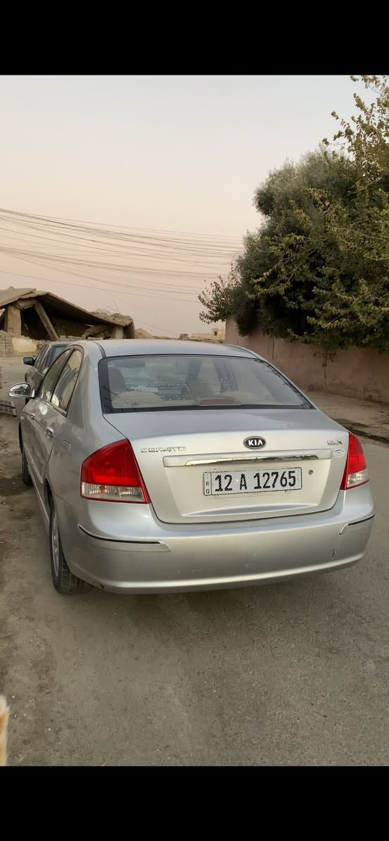 السلام عليكم
كيا سيراتو 2008
بدون ضرر فقط بيها بارد بـ جاملغ اليمين الامامي
ماشيه 170 
تحكمات مري
يدات نيكل
كشنات تدفئه
سياره حلوه وكاعده وكامله
سعرها 95
***********
