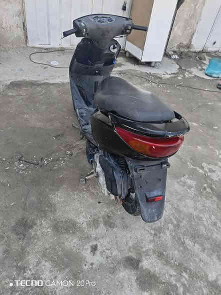 ابريز للبيع مكينه تخبل بيها نقص جامه دشبول فقط
نكره سلف وهندر 
مكاني الشعب 
السعر ٤٠٠ قفل 
***********
